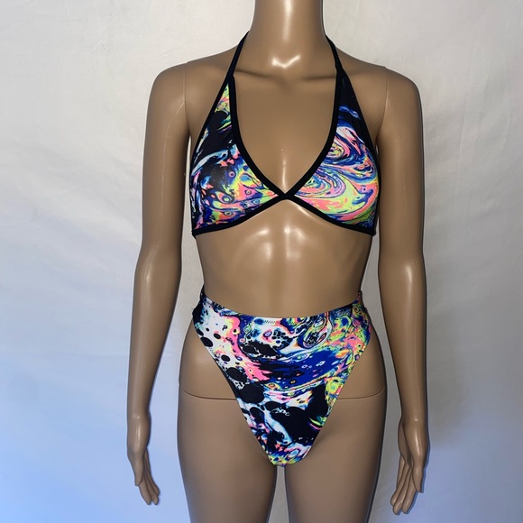 black light reactive Triangle top and shorts - Picture 4 of 6